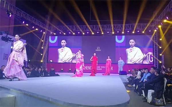 �r(sh��)�����I(l��ng)������2017�ɶ��Ҽ���•�ɶ��r(sh��)�b�������ݾ��ʆ�Ļ