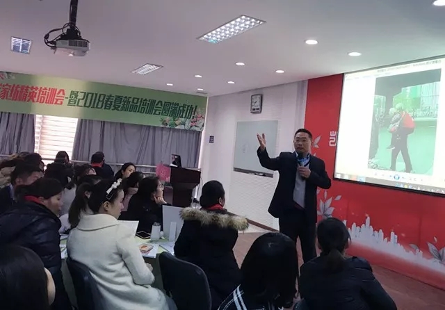 �Pʢ�Ҽ���Ӣ��Ӗ��(hu�� )��2018��Ʒ��Ӗ��(hu�� )�ի@�M(m��n)�M(m��n)��