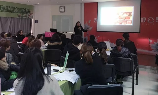 �Pʢ�Ҽ���Ӣ��Ӗ��(hu�� )��2018��Ʒ��Ӗ��(hu�� )�ի@�M(m��n)�M(m��n)��