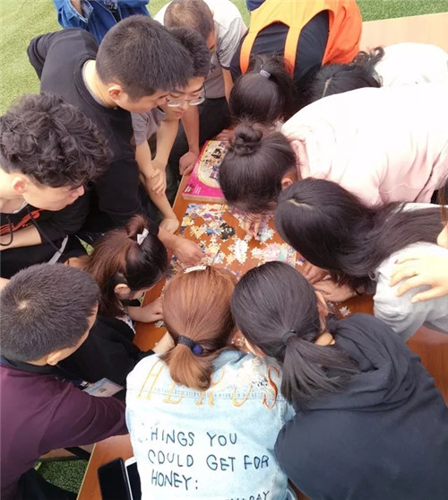 �Pʢ��(h��)��F�����(d��ng)�O���澳���ƵZͬ����