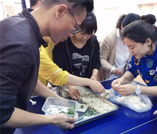 �Pʢ��(h��)��F�����(d��ng)�O���澳���ƵZͬ����