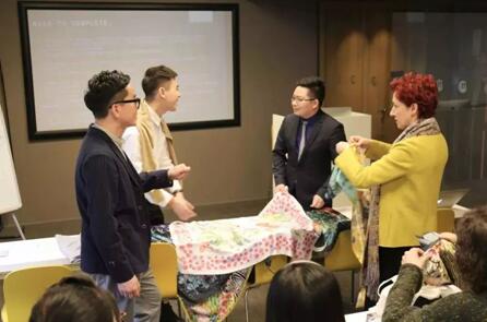 ����Ҽ��y���R�m�W�����_(k��i)�����H�r(sh��)��У��������