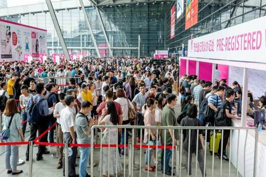 ���ڶYƷ�Ҿ�չ�_(k��i)Ļ�ڼ���������c(di��n)�����չ����ã��