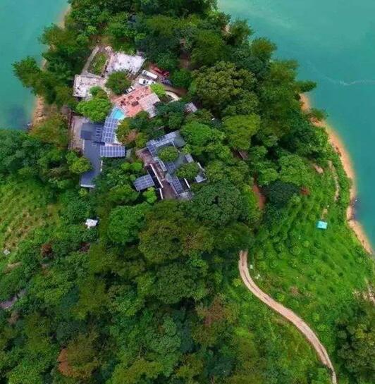 ����Ȼ���ؾ�����������һ��(ch��ng)���ӵİl(f��)����(hu�� )