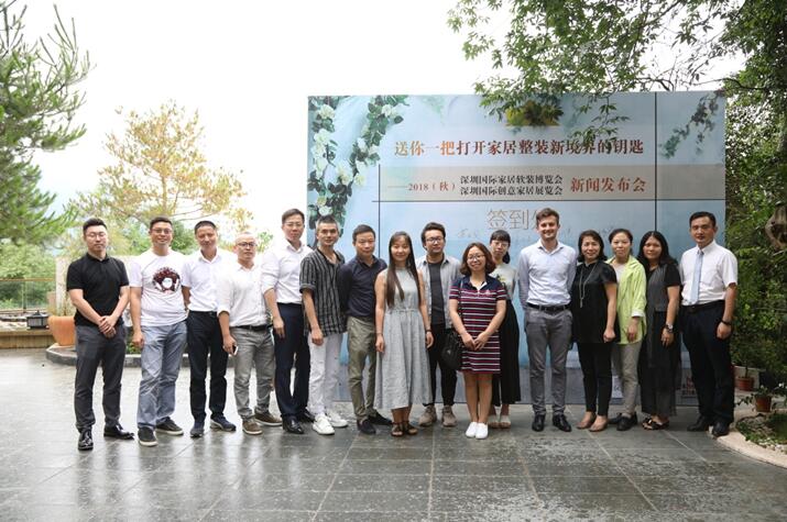 ����Ȼ���ؾ�����������һ��(ch��ng)���ӵİl(f��)����(hu�� )