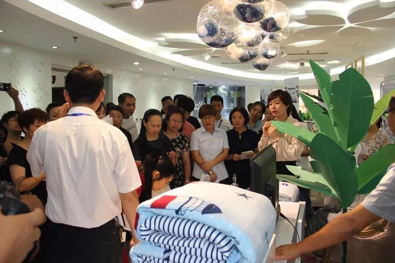 ��Ʒ•�������Ҽ�2019�ﶬ��Ʒ�l(f��)����(hu�� )�A�M(m��n)�չ���