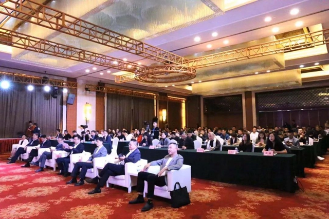 32�f(w��n)����(hu��)�����ɽ���9000�f(w��n)Ԫ����ʮ�����Ї����������Ҽ���(hu��)�彻�ו�(hu�� )¡�����_(k��i)���x��ͨ�ݼҼ��a(ch��n)�I(y��)��1+3���¸��