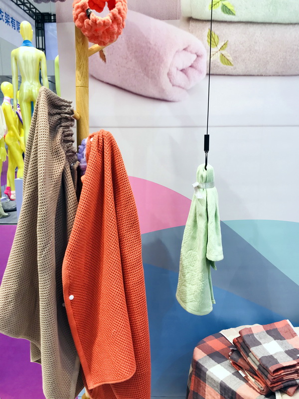 ���ϰ�ɫǧˇ���x�����W(xu��)ë��--�L(f��ng)�ӱ�ǧˇ����Ʒ�������޹�˾���T(m��n)�˴�����