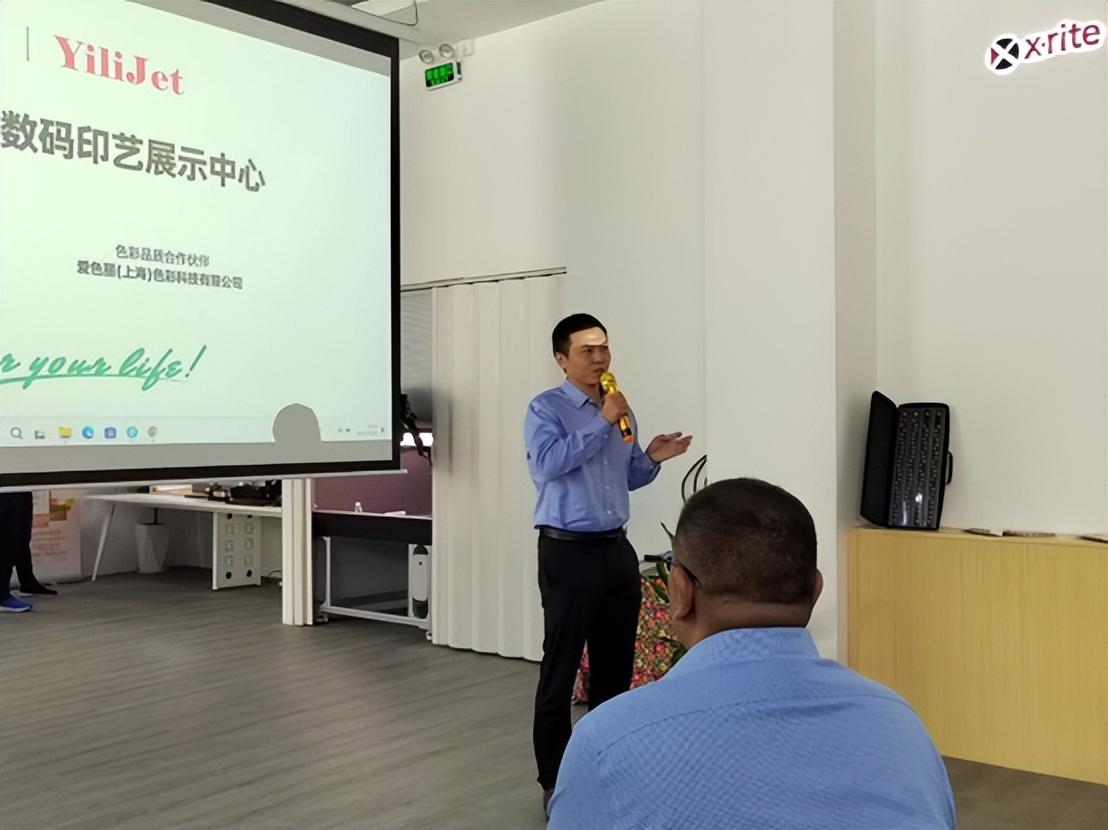 ��ʼ���Ʒ���aӡˇչʾ���ĳɹ���Ļ���F��(ch��ng)�l(f��)������ذ���Ʒ