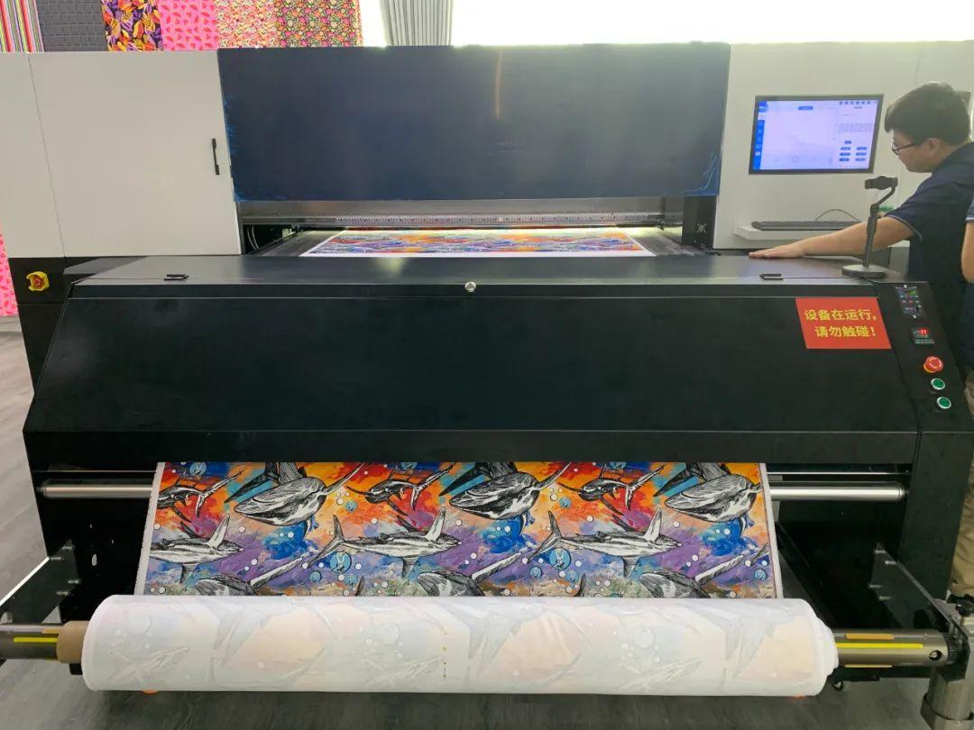 ��ʼ���Ʒ���aӡˇչʾ���ĳɹ���Ļ���F��(ch��ng)�l(f��)������ذ���Ʒ